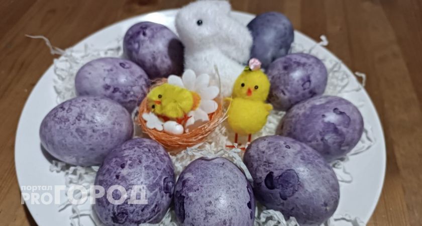 На Пасху категорически запрещено: священник предупредил, в какие цвета нельзя красить яйца