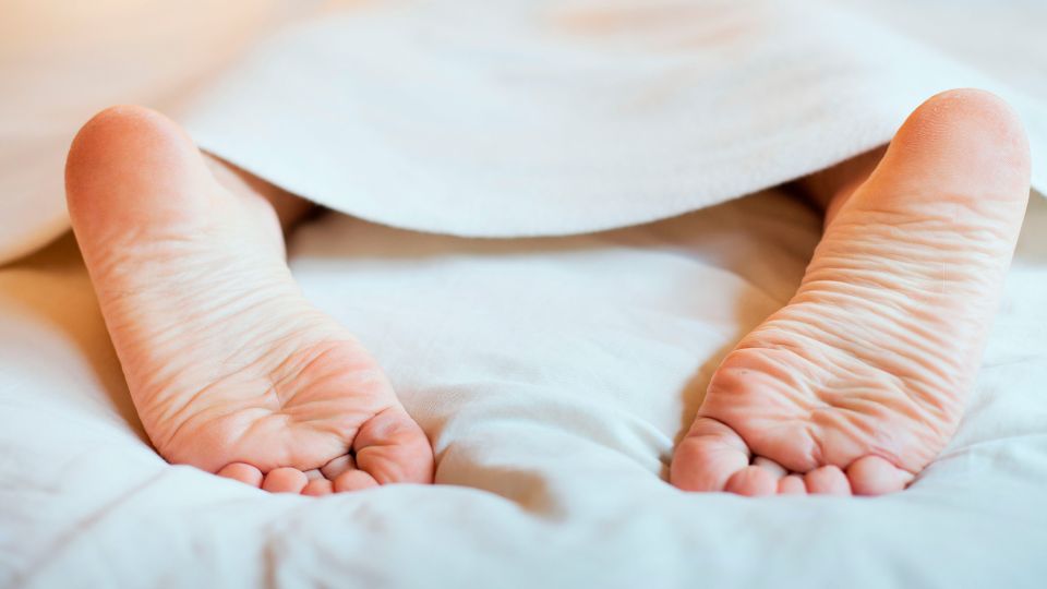 Эти предметы в спальне мешают хорошо спать: убрав их, заметите разницу