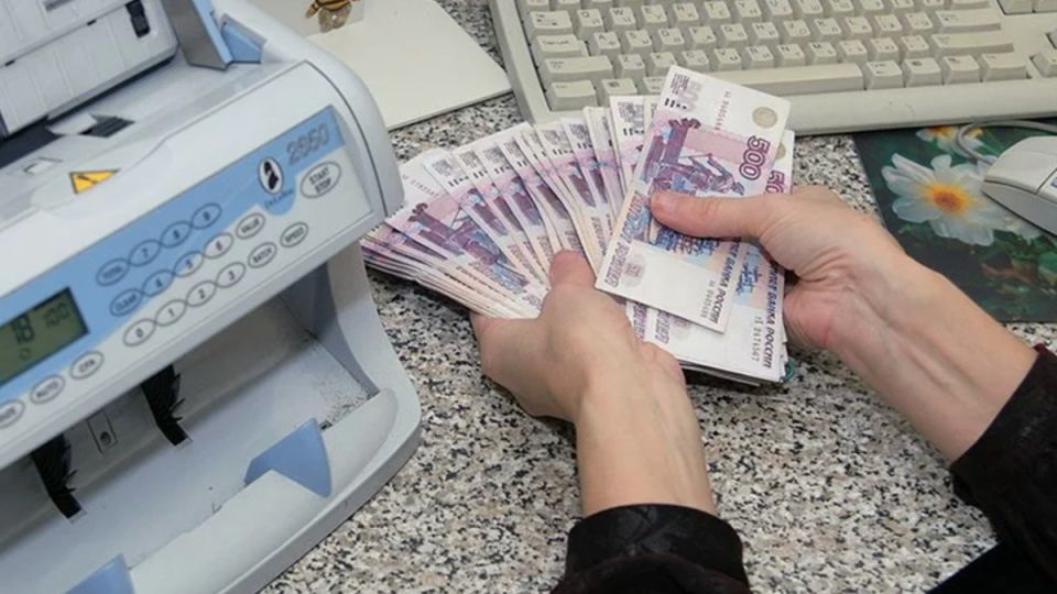 Альфа-Банк запускает микрозаймы: как избежать долговой ловушки?