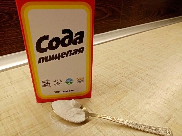 Как избавиться от неприятного запаха в холодильнике: всего одно дешевое средство