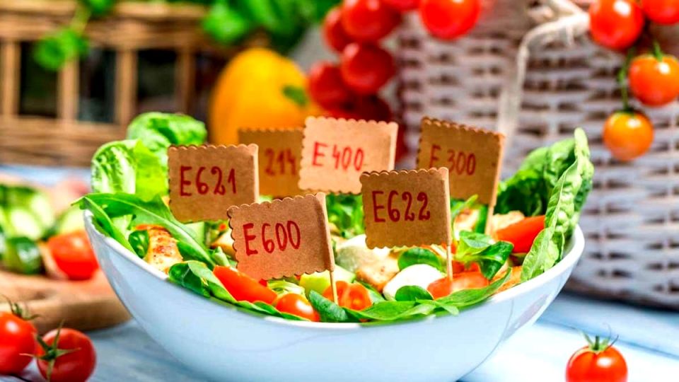 Разгадываем секреты Е-добавок: что действительно скрывается на ваших тарелках?