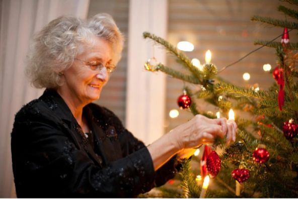 Как пенсионерам улучшить финансовое положение перед праздниками: актуальные меры поддержки