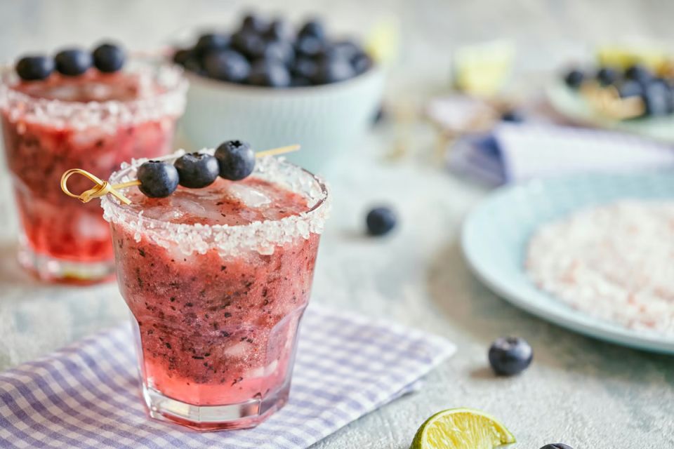 Ягодный массаж вкусов: идеальный напиток для любого сезона