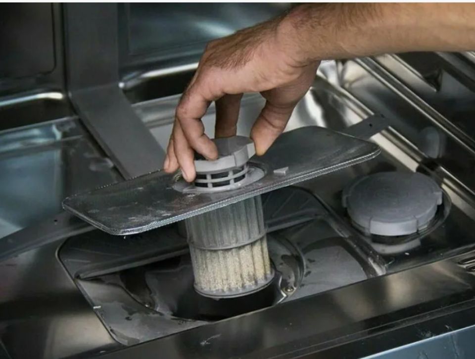 Зачем чистить нагревательный элемент посудомоечной машины?