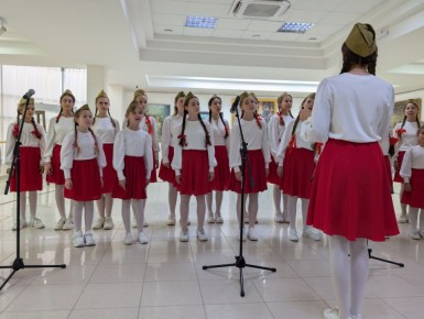 Светлые и радостные чувства