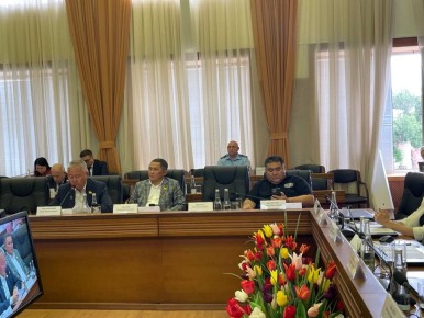 Комитет по законодательству предложил на рассмотрение еще один проект республиканского закона «О внесении изменений в Закон Республики Калмыкия «О некоторых вопросах правового регулирования муниципальной службы в...