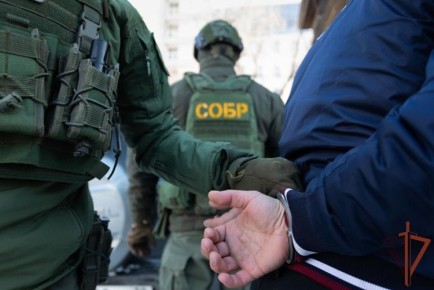 В Омске при содействии Росгвардии пресечено серийное мошенничество под видом оказания юридических услуг