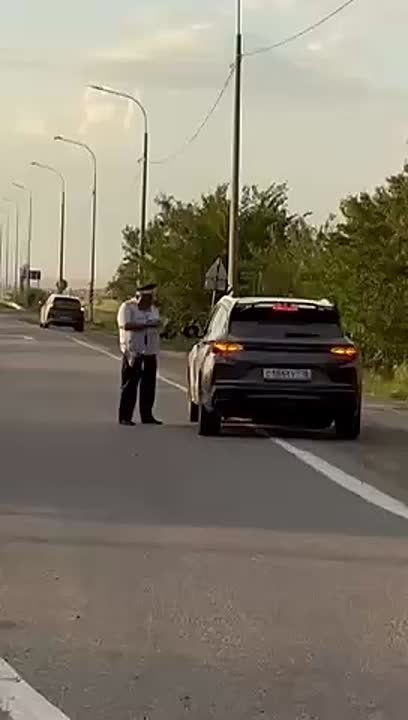                   ,      
