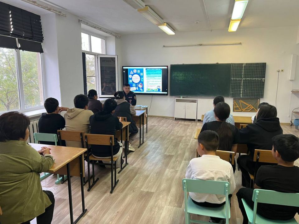 Госавтоинспекцией Приютненского района продолжается работа с родителями по недопущению управления транспортом несовершеннолетними