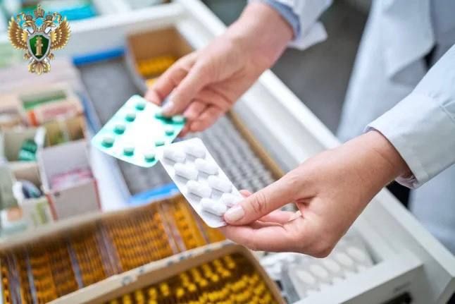 В Яшалтинском районе прокуратурой приняты меры к восстановлению прав граждан на обеспечение важнейшими лекарственными препаратами