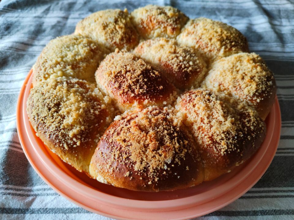 Как приготовить ароматные каравашки с курагой: пошаговый рецепт