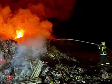 В Калмыкии огнеборцы ликвидировали пожар