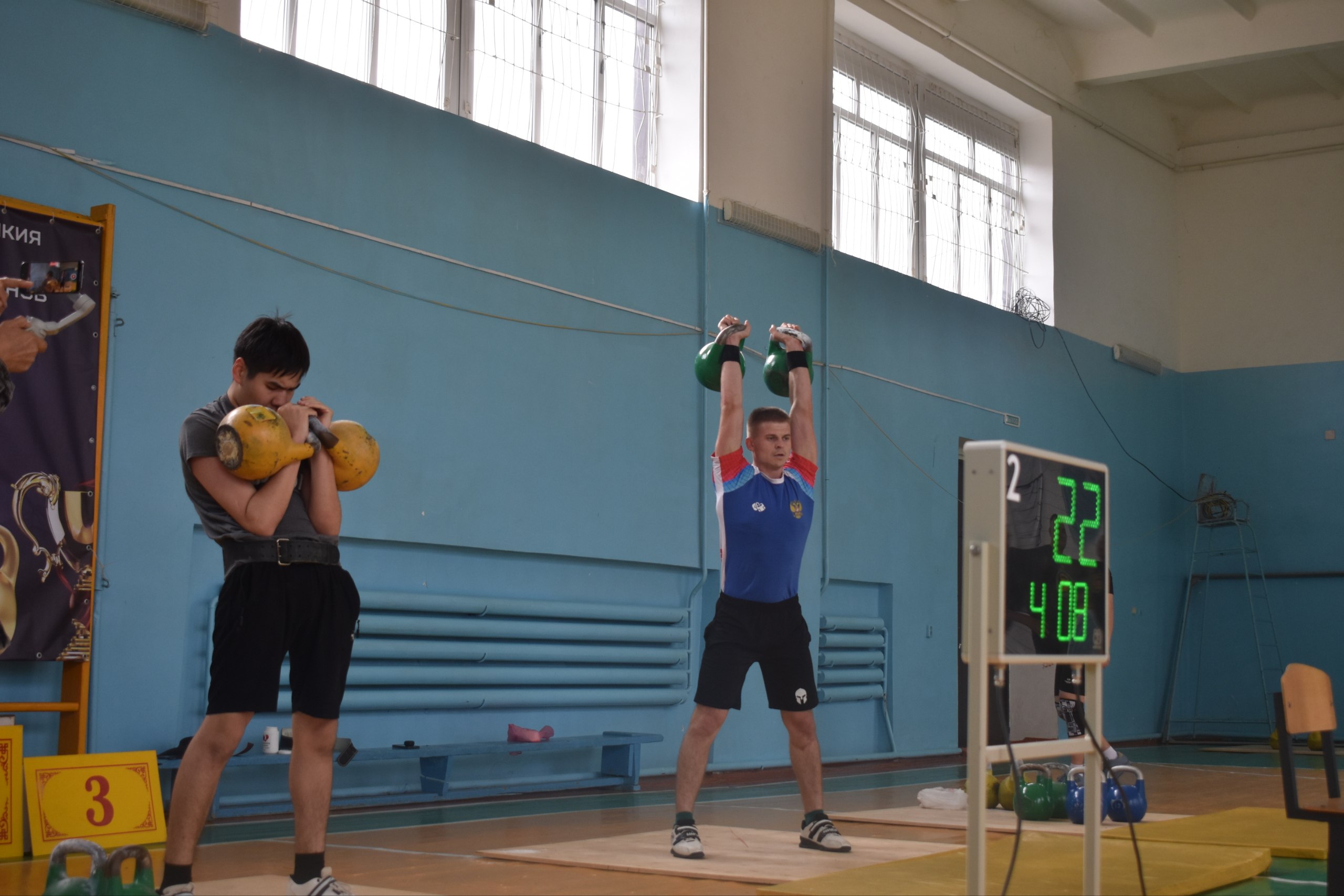 25 октября в спортзале МКОУ Приютненской многопрофильной гимназии прошел Кубок Республики Калмыкия по гиревому спорту в честь Чемпиона мира среди ветеранов Эрднеева Вячеслава Бембеевича 25 октября в спортзале МКОУ Приютненской многопрофильной гимназии прошел Кубок Республики Калмыкия по гиревому спорту в честь Чемпиона мира среди ветеранов Эрднеева Вячеслава Бембеевича