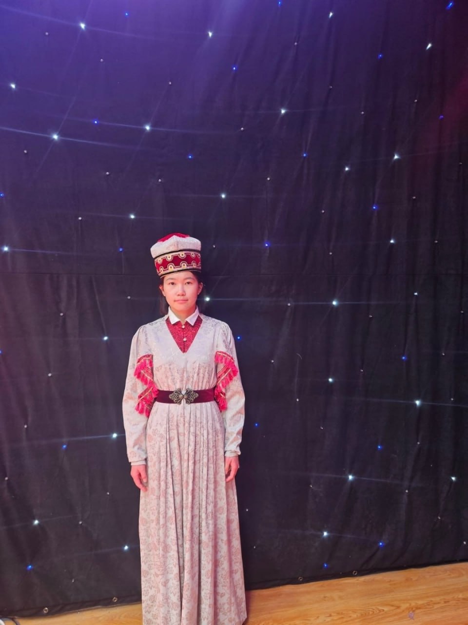 Наши земляки достойно представили Калмыкию на I Международном конкурсе-фестивале «В поисках красоты двух стран: Китай – Россия», который прошел в городском округе Хулун-буйр Наши земляки достойно представили Калмыкию на I Международном конкурсе-фестивале «В поисках красоты двух стран: Китай – Россия», который прошел в городском округе Хулун-буйр