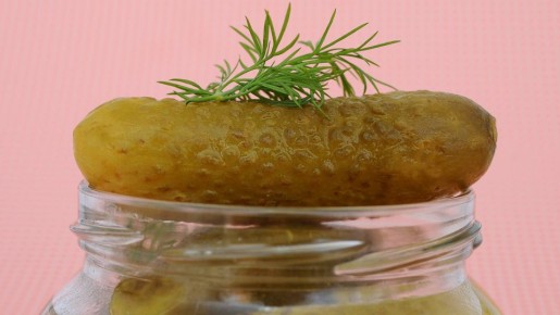 Средство от похмелья: рецепт идеальных маринованных огурцов