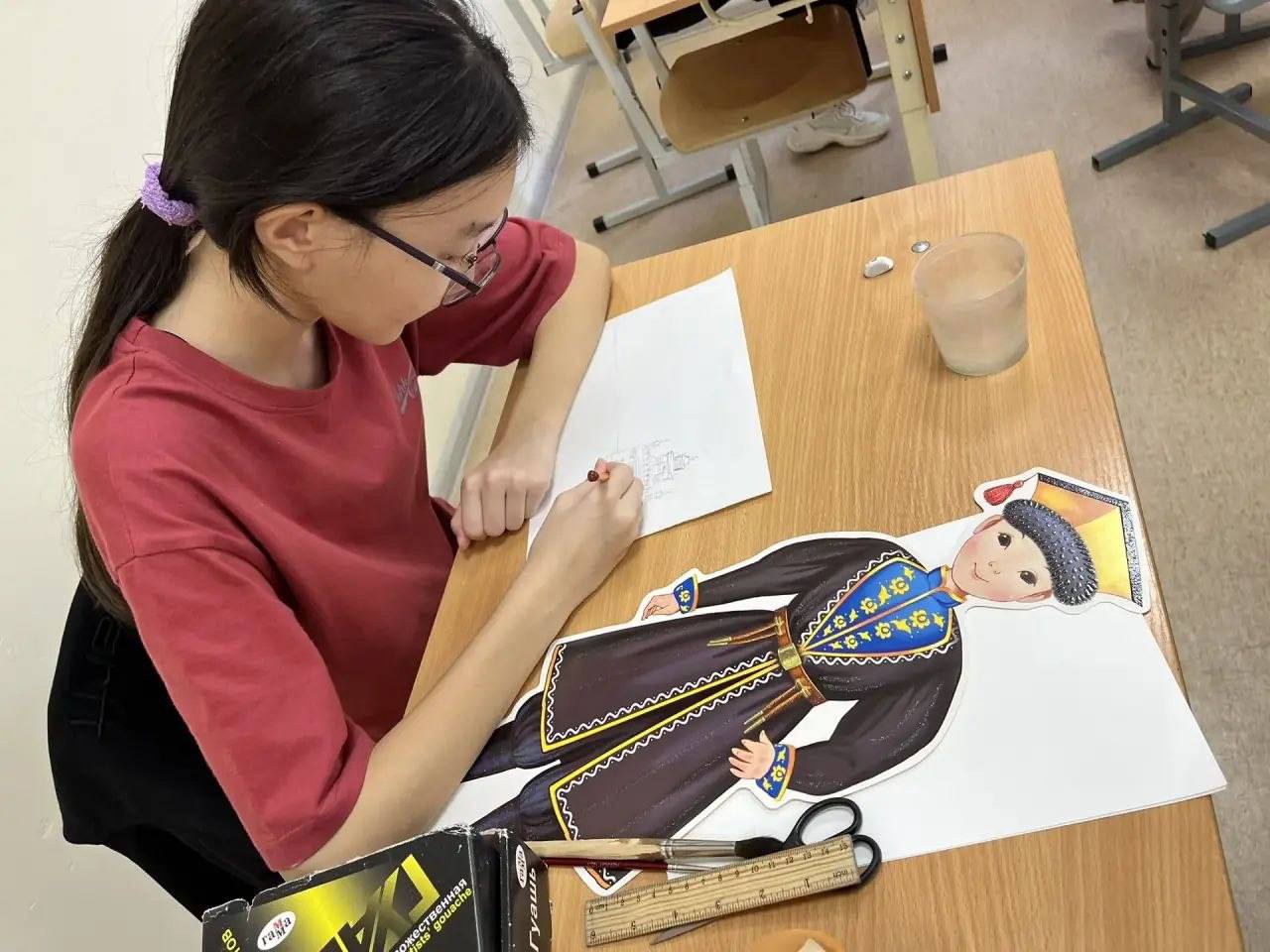 Во время осенних каникул в школах города работают лагеря дневного пребывания Во время осенних каникул в школах города работают лагеря дневного пребывания