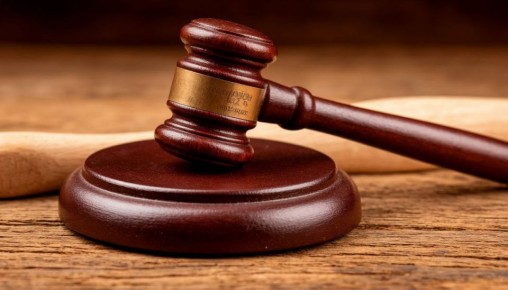 Изменения в праве: Юристы без статуса адвоката получат доступ в суды