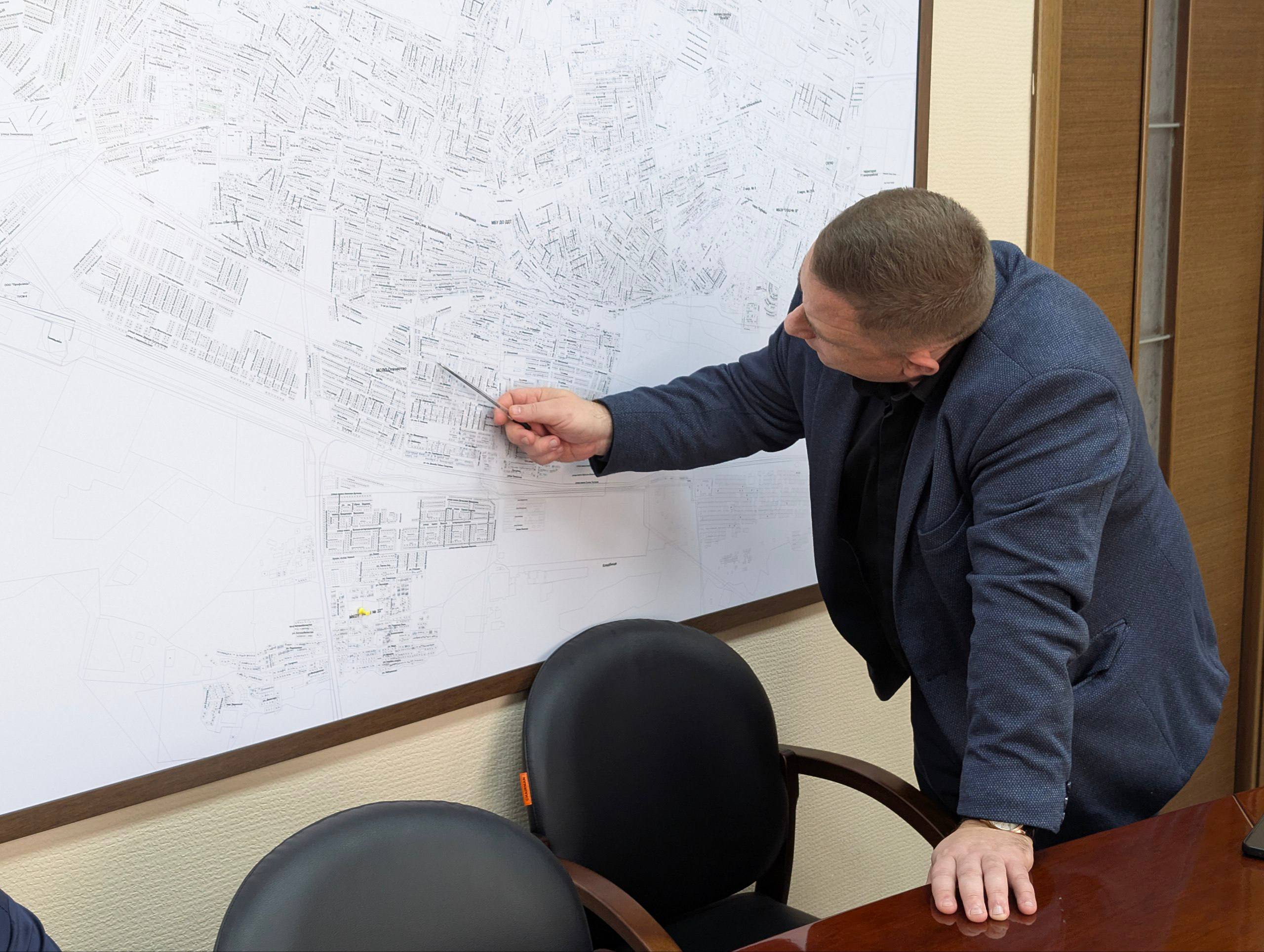 #ОбратнаяСвязь. Плановый #ПриемГраждан на базе Элистинского городского Собрания провел Глава города – Председатель #ЭГС Максим Сорокин #ОбратнаяСвязь. Плановый #ПриемГраждан на базе Элистинского городского Собрания провел Глава города – Председатель #ЭГС Максим Сорокин