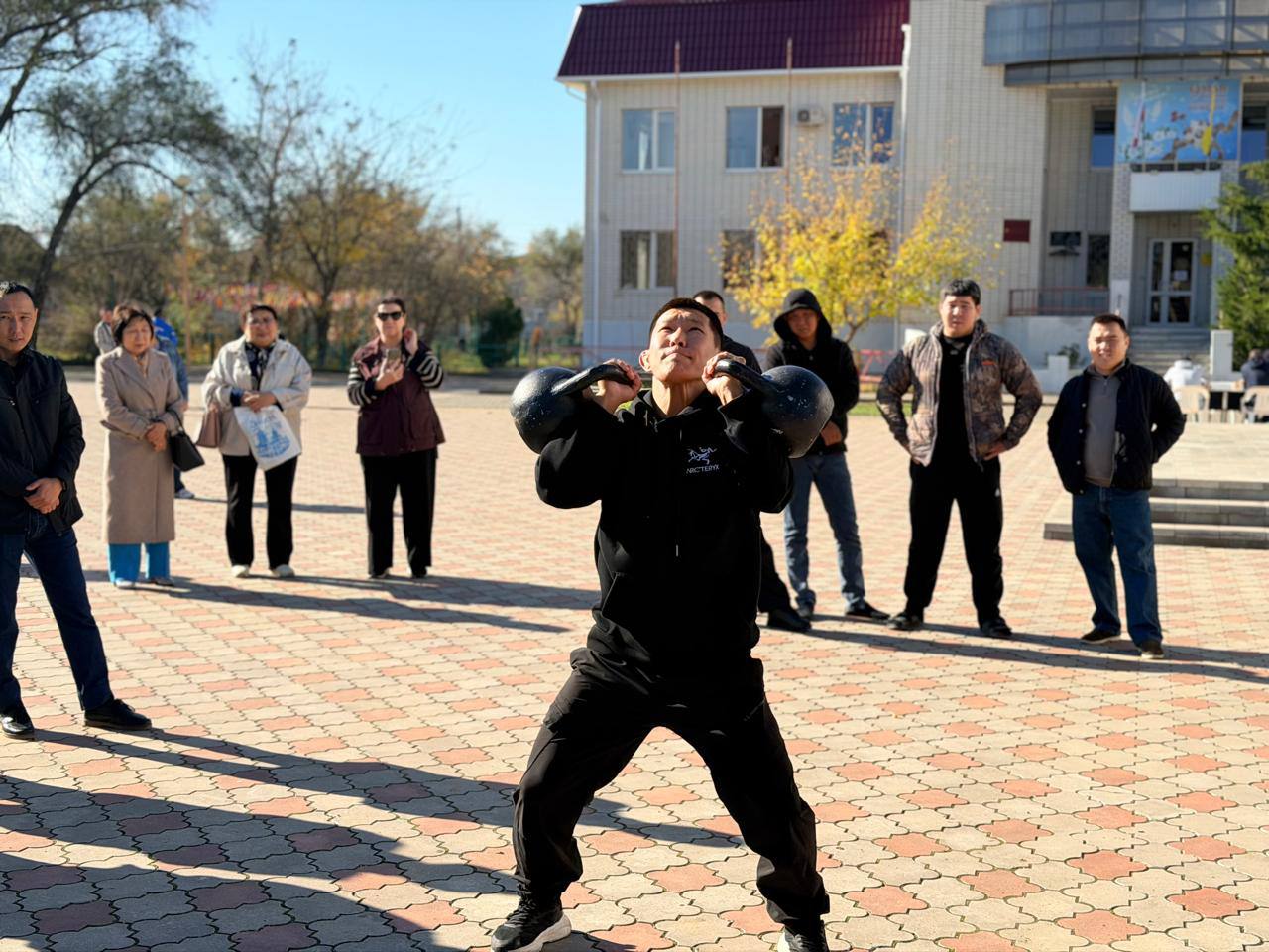 В Черноземельском районе с размахом отметили День работников сельского хозяйства и перерабатывающей промышленности В Черноземельском районе с размахом отметили День работников сельского хозяйства и перерабатывающей промышленности