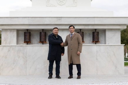 Калмыкия и Тыва укрепляют духовные и культурные связи