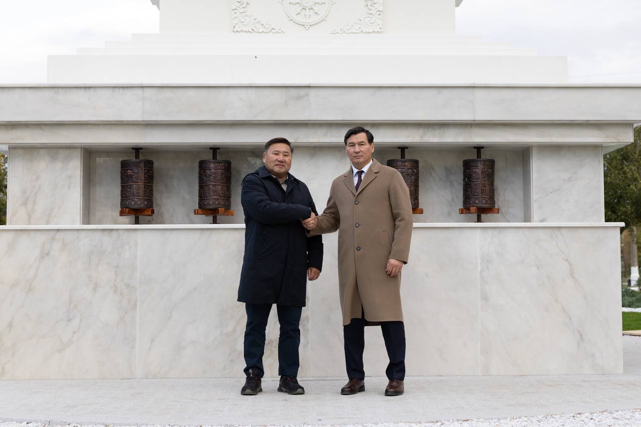 Калмыкия и Тыва укрепляют духовные и культурные связи