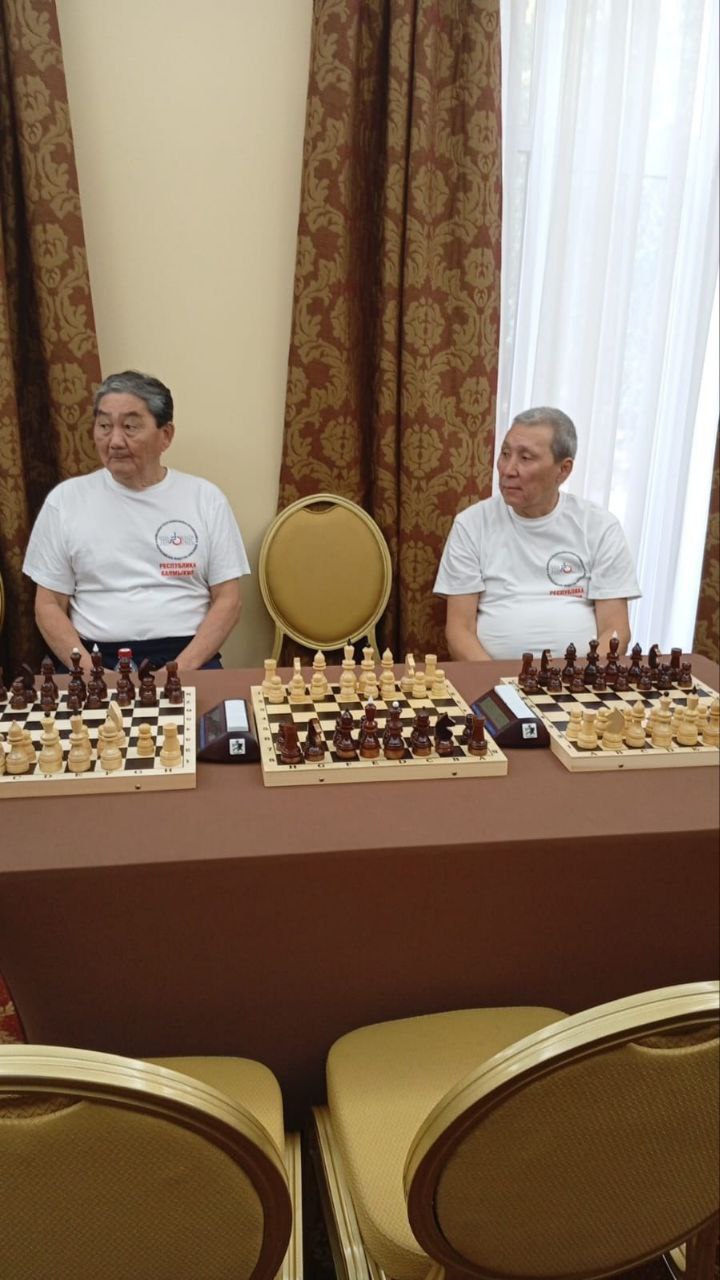 Калмыцкие шахматисты завоевали серебро на межрегиональном фестивале ВОИ по быстрым шахматам Калмыцкие шахматисты завоевали серебро на межрегиональном фестивале ВОИ по быстрым шахматам