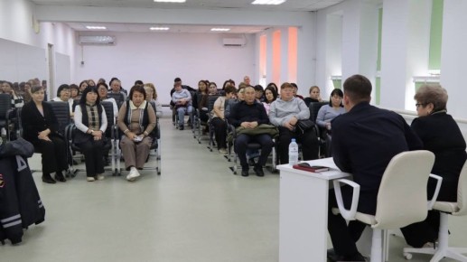 В Калмыкии состоялся семинар, посвященный укреплению сотрудничества между Госавтоинспекцией и Министерством образования в области профилактики детского дорожного травматизма