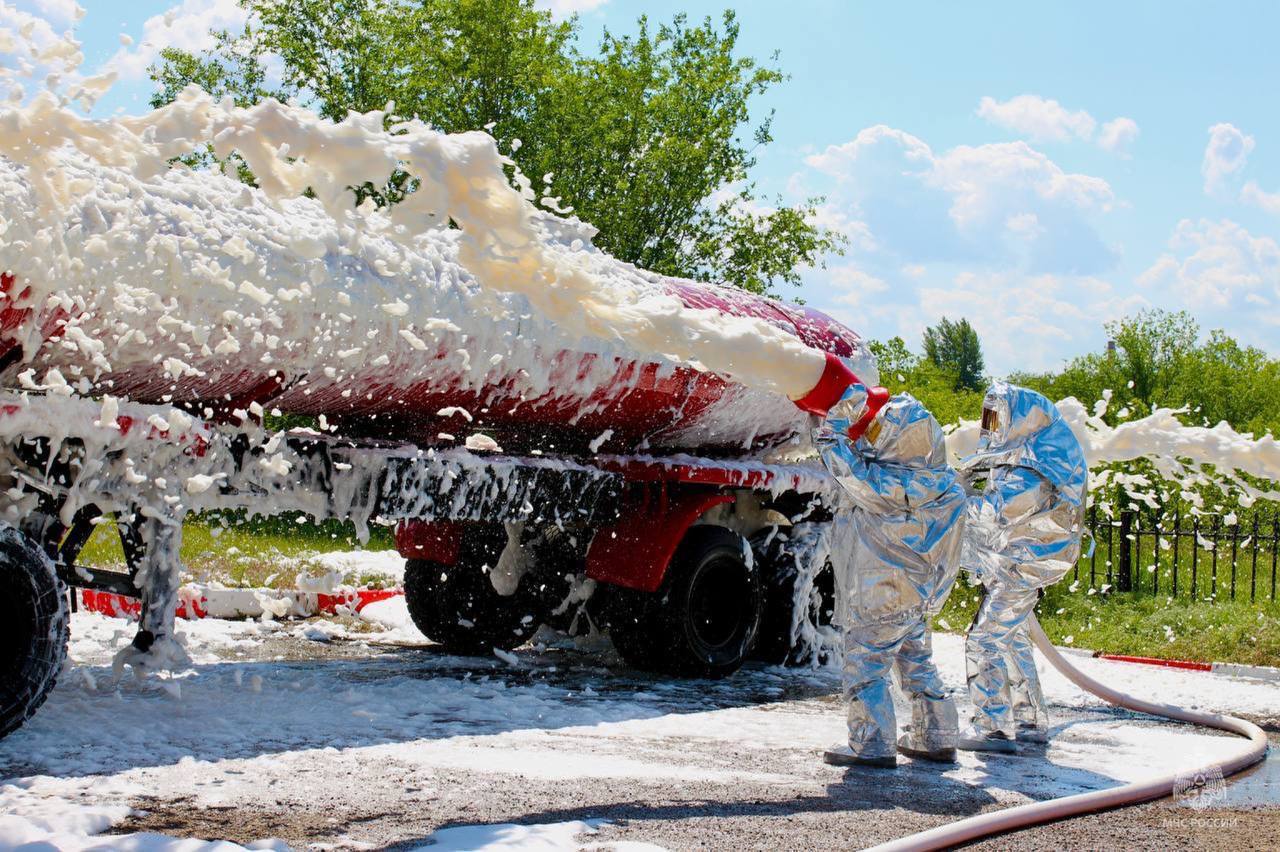 1 ноября - День образования Главного управления МЧС России по Республике Калмыкия 1 ноября - День образования Главного управления МЧС России по Республике Калмыкия