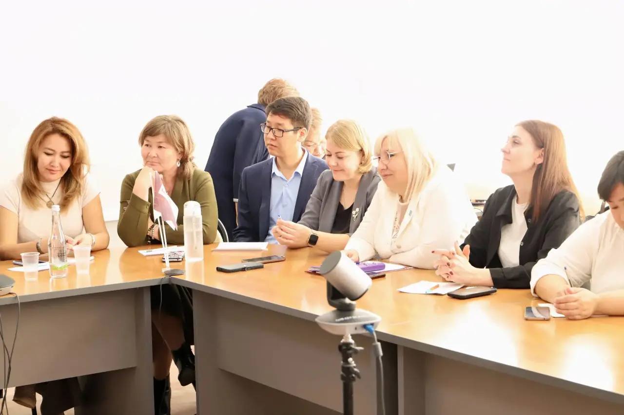 В Калмыкии возрождают «Пеликана» — клуб талантливых педагогов! В Калмыкии возрождают «Пеликана» — клуб талантливых педагогов!