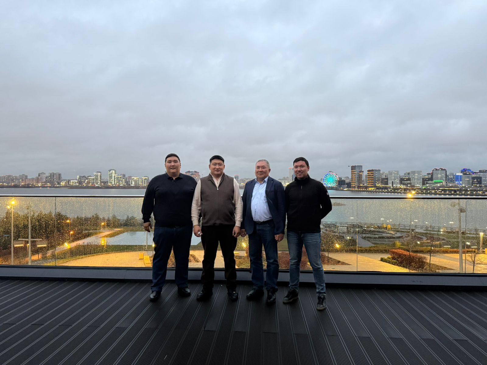 Алдар Лиджиков: Завершили с коллегами рабочую неделю в столице Республики Татарстан, где на протяжении 5 дней плодотворно перенимали опыт и учились новым практикам у наших коллег, трудящихся в Мэрии прекрасного города Казань Алдар Лиджиков: Завершили с коллегами рабочую неделю в столице Республики Татарстан, где на протяжении 5 дней плодотворно перенимали опыт и учились новым практикам у наших коллег, трудящихся в Мэрии прекрасного города Казань