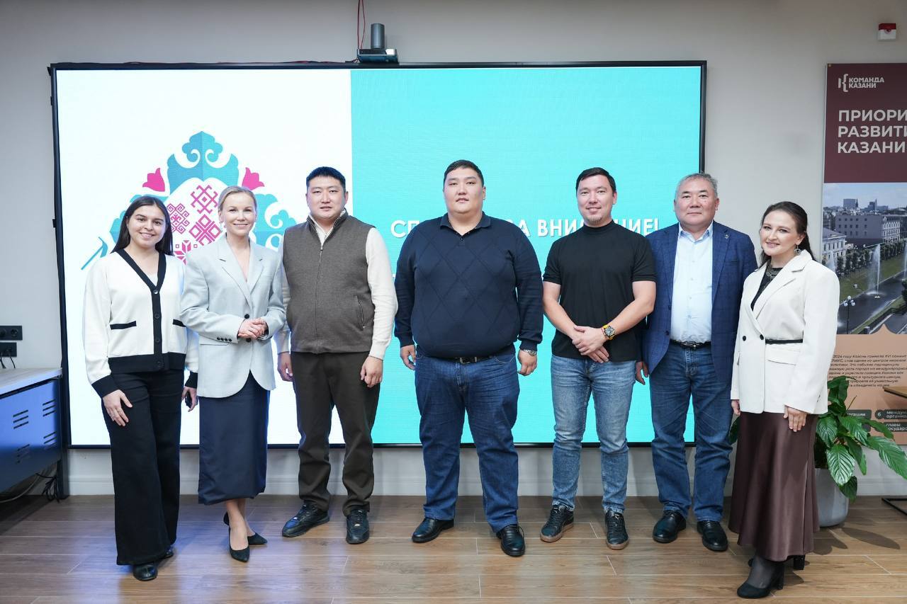 Алдар Лиджиков: Завершили с коллегами рабочую неделю в столице Республики Татарстан, где на протяжении 5 дней плодотворно перенимали опыт и учились новым практикам у наших коллег, трудящихся в Мэрии прекрасного города Казань Алдар Лиджиков: Завершили с коллегами рабочую неделю в столице Республики Татарстан, где на протяжении 5 дней плодотворно перенимали опыт и учились новым практикам у наших коллег, трудящихся в Мэрии прекрасного города Казань