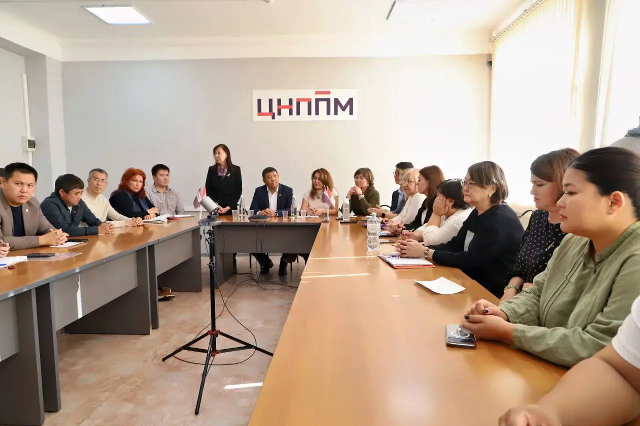 В Калмыкии возрождают «Пеликана» — клуб талантливых педагогов! В Калмыкии возрождают «Пеликана» — клуб талантливых педагогов!