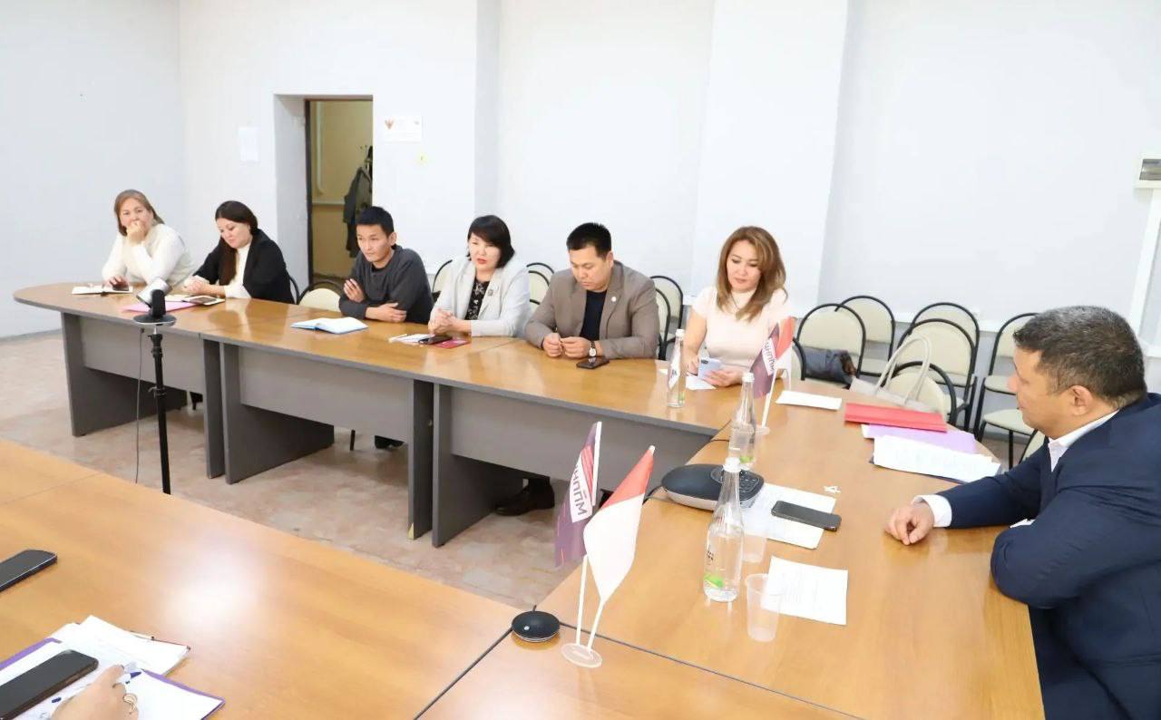 В Калмыкии состоялось заседание Республиканского экспертно-педагогического совета под председательством и.о. министра образования Александра Кима В Калмыкии состоялось заседание Республиканского экспертно-педагогического совета под председательством и.о. министра образования Александра Кима