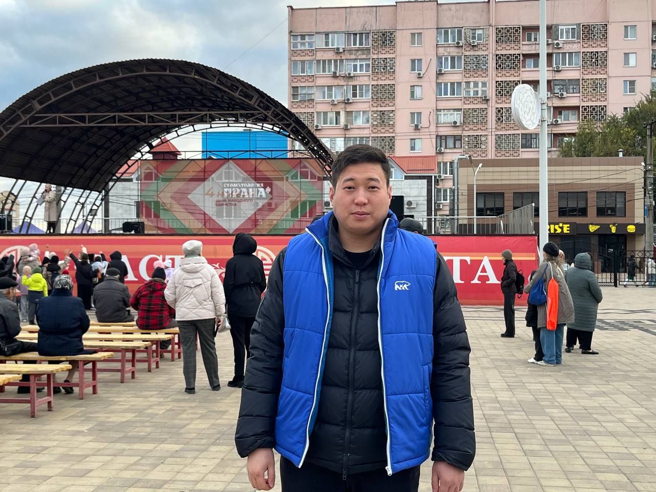 #ДеньНародногоЕдинства!. Сегодня в Парке «Победы» на 7 мкр состоялся праздничный концерт, посвященный Дню народного единства #ДеньНародногоЕдинства!. Сегодня в Парке «Победы» на 7 мкр состоялся праздничный концерт, посвященный Дню народного единства