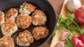 Котлеты станут в разы вкуснее: добавьте этот продукт на сковороду при жарке