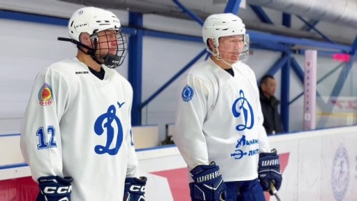 Команда «Динамо-Элиста» провела утреннюю тренировку - энергичную и продуктивную! Спортсмены показали отличное взаимодействие на льду и зарядились боевым настроем перед предстоящими играми