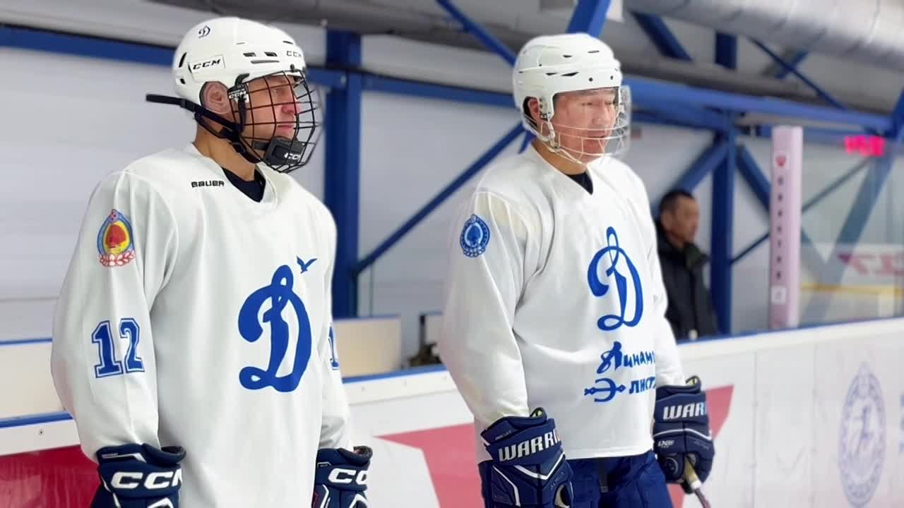 Команда «Динамо-Элиста» провела утреннюю тренировку - энергичную и продуктивную! Спортсмены показали отличное взаимодействие на льду и зарядились боевым настроем перед предстоящими играми