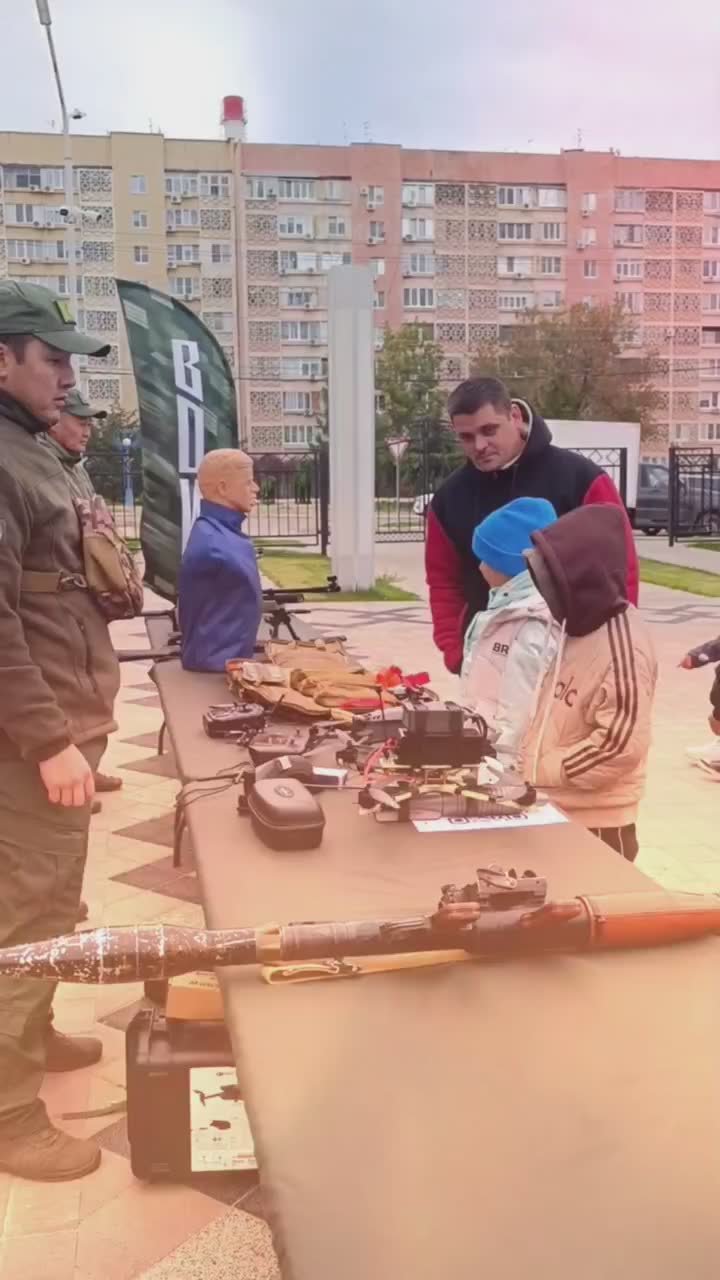 Сегодня вся Россия отмечает День народного единства