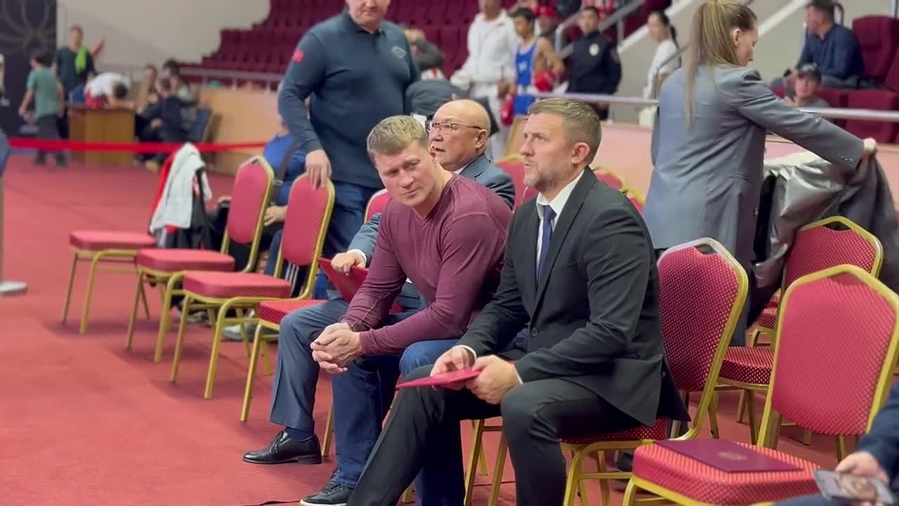 Особую атмосферу турнира подчеркивает присутствие Александра Поветкина — Олимпийского чемпиона, чемпиона мира, двукратного чемпиона Европы, заслуженного мастера спорта России