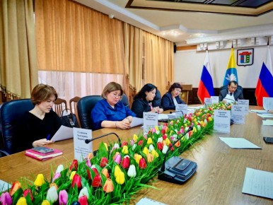 В Администрации города состоялось заседание комиссии по отбору заявок на право заключения соглашений о предоставлении средств из бюджета города Элисты
