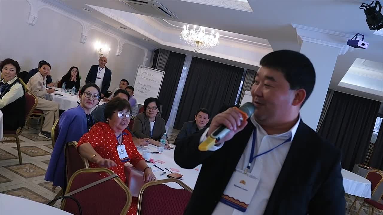 Муниципальные служащие Калмыкии осваивают новые горизонты управления