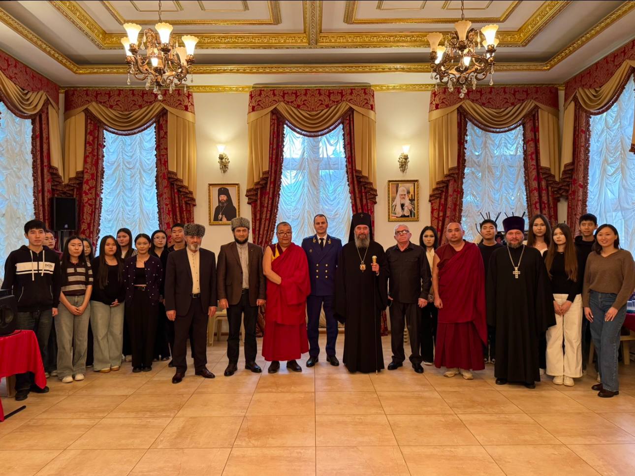 Прокурор республики принял участие в заседании Межрелигиозного совета Калмыкии, посвященном Дню народного единства Прокурор республики принял участие в заседании Межрелигиозного совета Калмыкии, посвященном Дню народного единства