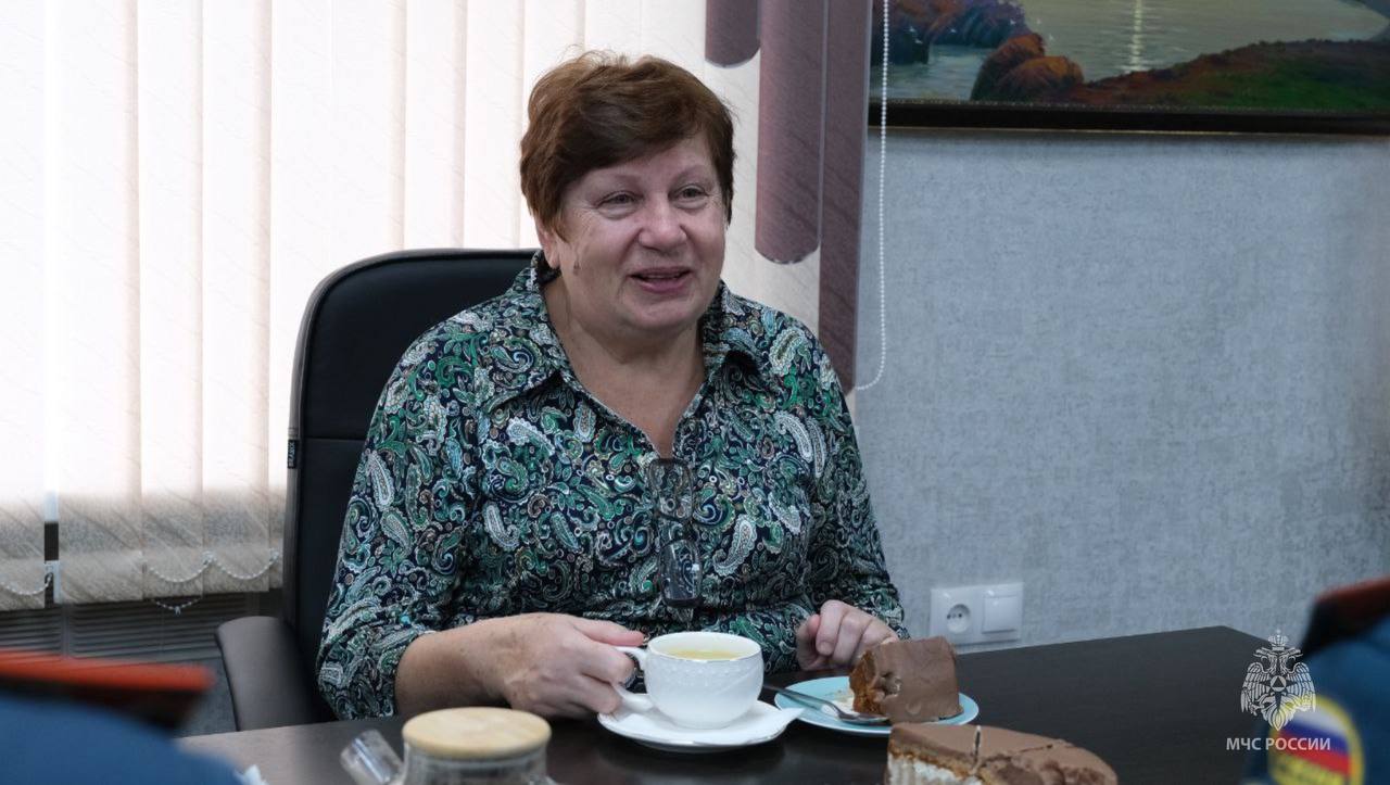 Сегодня свой 75-летний юбилей отмечает ветеран пожарной охраны Нина Ивановна Чернявская! Сегодня свой 75-летний юбилей отмечает ветеран пожарной охраны Нина Ивановна Чернявская!