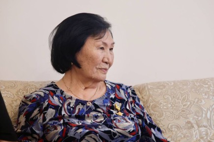 Сегодня празднует свой юбилей Вера Шуграева – народная поэтесса, автор Государственного гимна Республики Калмыкия