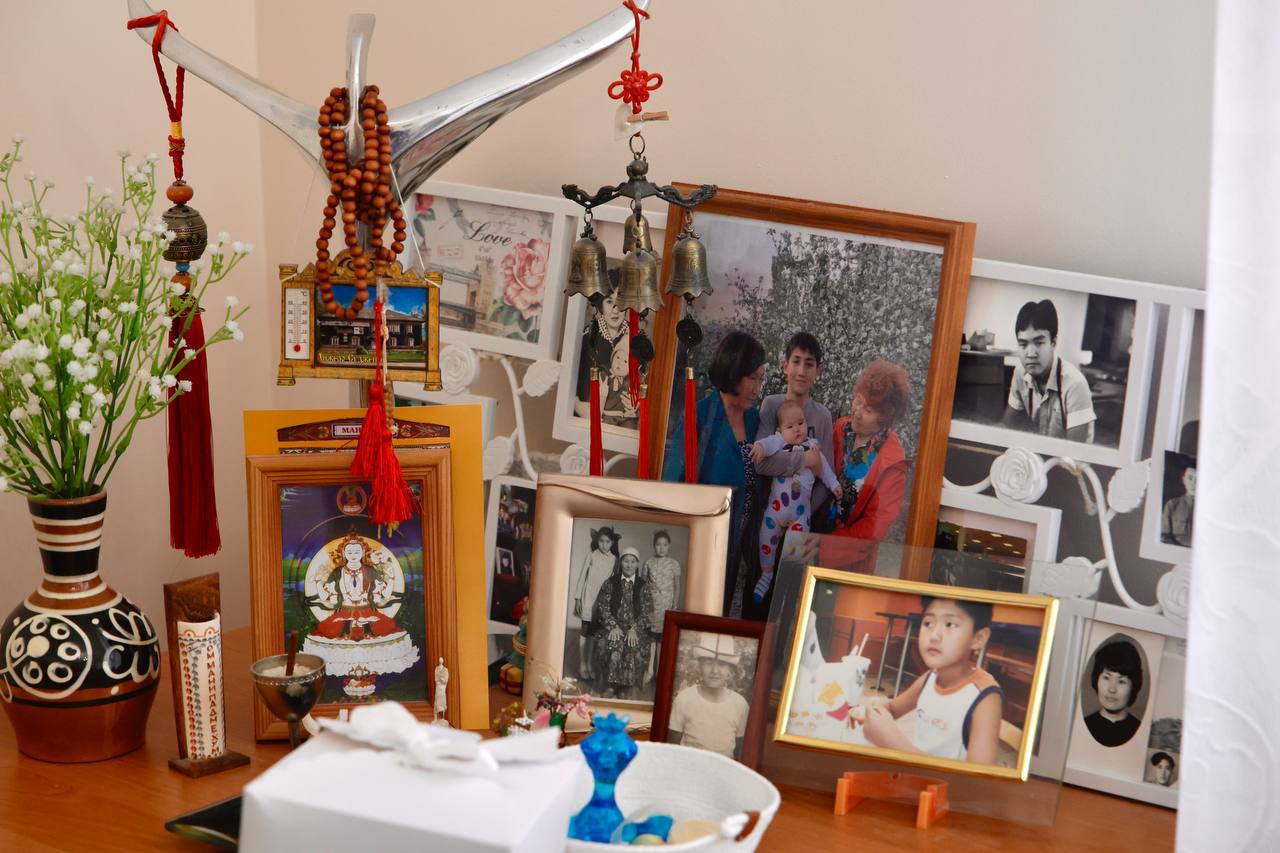 Бату Хасиков: Поздравил с юбилеем Народную поэтессу, автора Государственного гимна Калмыкии Веру Киргуевну Шуграеву Бату Хасиков: Поздравил с юбилеем Народную поэтессу, автора Государственного гимна Калмыкии Веру Киргуевну Шуграеву