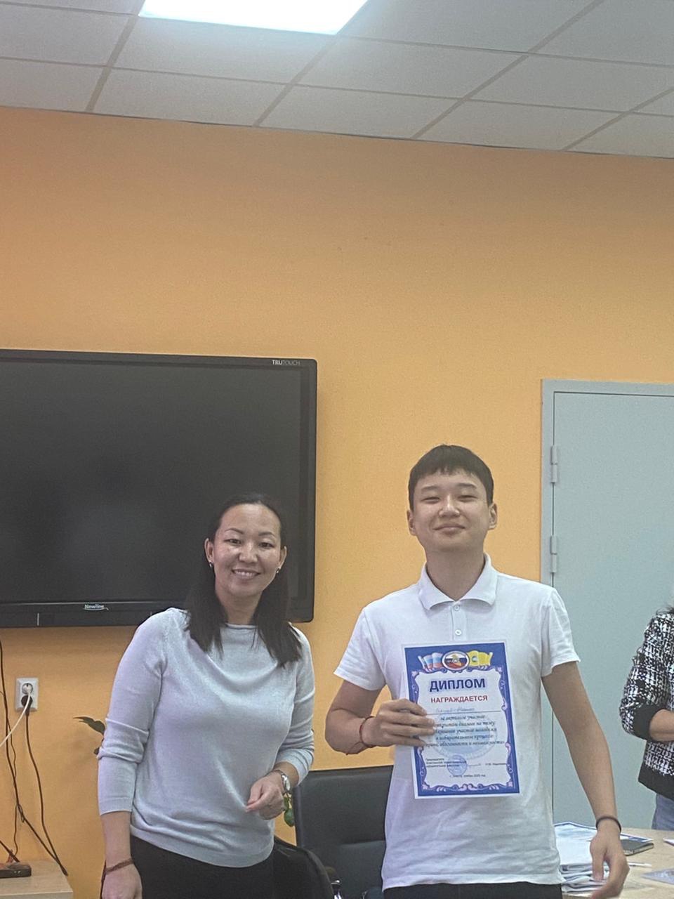 В рамках повышения правовой культуры будущих избирателей члены Элистинской территориальной избирательной комиссии Республики Калмыкии приняли участие в работе круглого стола с учащимися 10-х классов МБОУ «Калмыцкая... В рамках повышения правовой культуры будущих избирателей члены Элистинской территориальной избирательной комиссии Республики Калмыкии приняли участие в работе круглого стола с учащимися 10-х классов МБОУ «Калмыцкая...