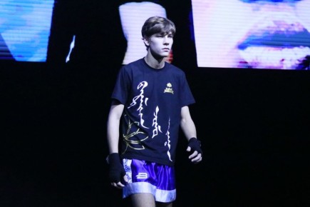 : .   67    vs   :    :