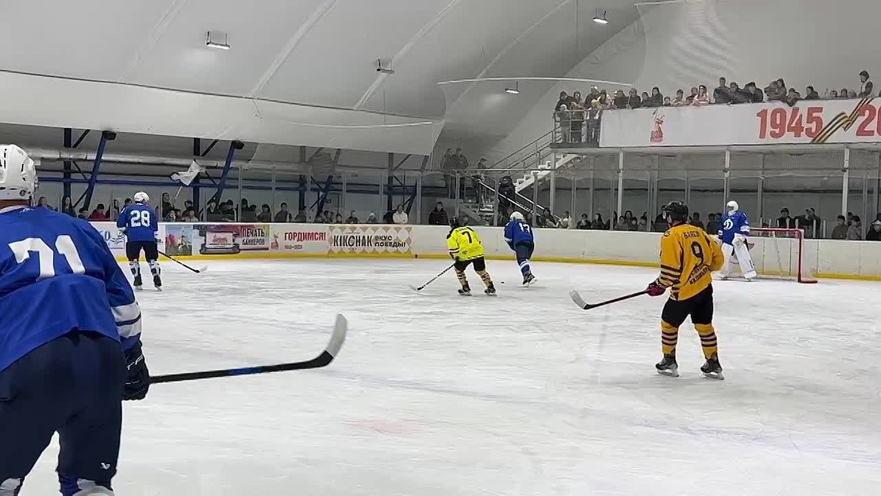 Свисток прозвучал, матч «Элиста» - «Динамо» начался