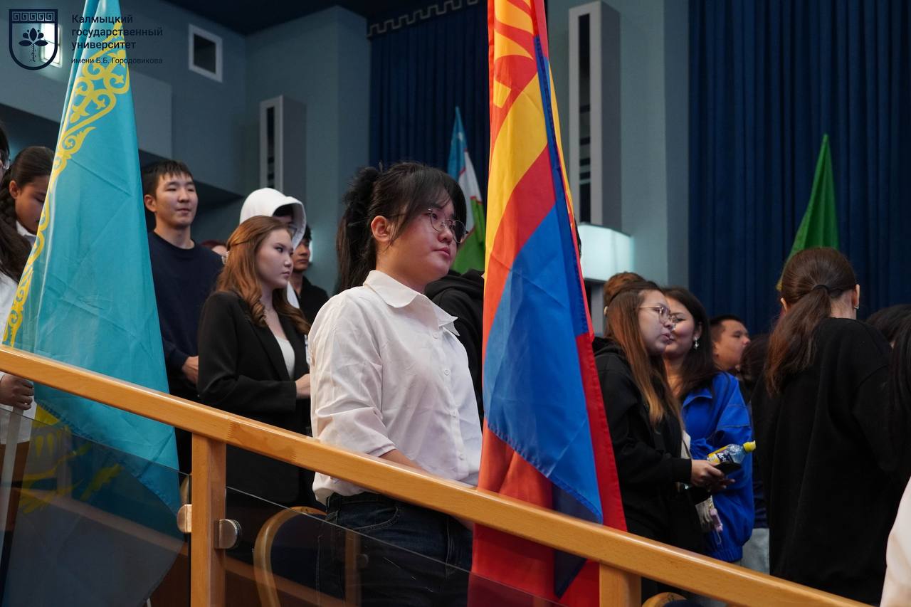 В Элисте прошёл форум выпускников КалмГУ «Образование как мост к глобальным возможностям» В Элисте прошёл форум выпускников КалмГУ «Образование как мост к глобальным возможностям»