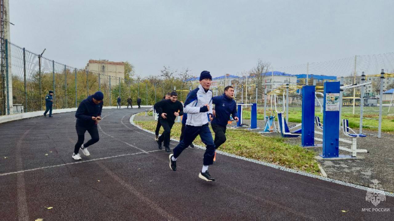 Сотрудники чрезвычайного ведомства Калмыкии сдали зачеты и подтвердили классность